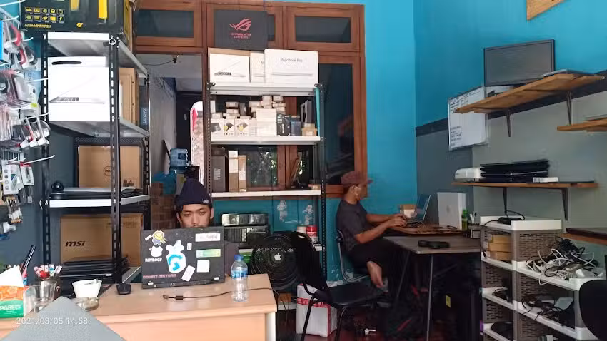 Studio Gadget Jogja | Toko Laptop Jogja | Jual Beli Laptop Gaming Macbook Store Jogja