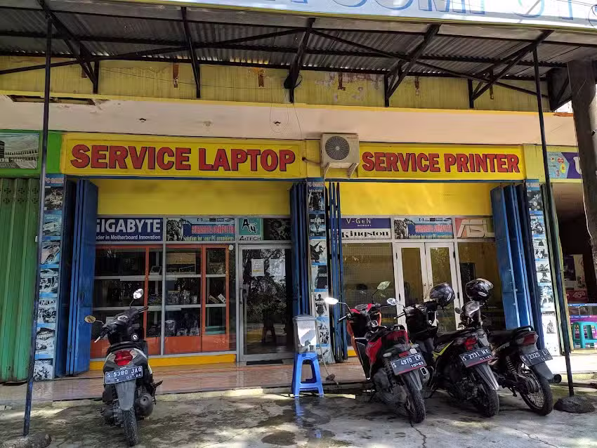 Surabaya Computer. La