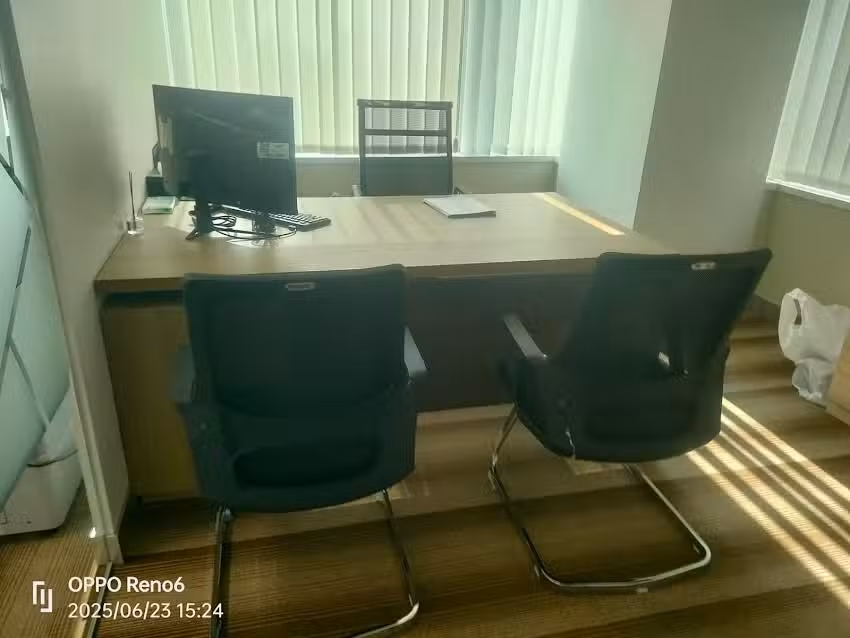 Tempat barang bekas alat kantor genset tembaga kabel AC besi holo almenium kertas dll UD Aisya Putri