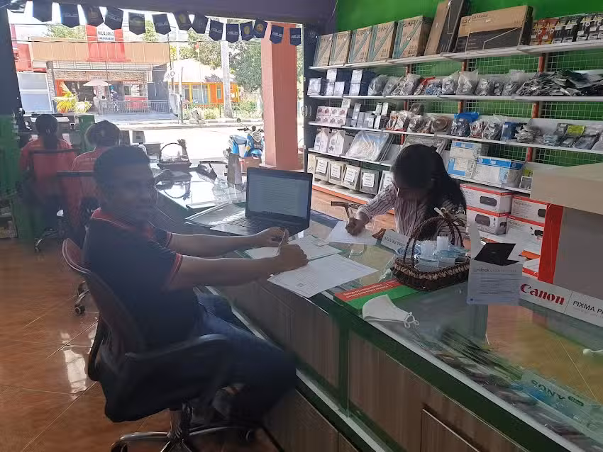 Thonbers Computer Kefamenanu