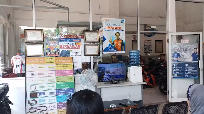 Toko Alat Tulis Kantor Dan Cetak Foto