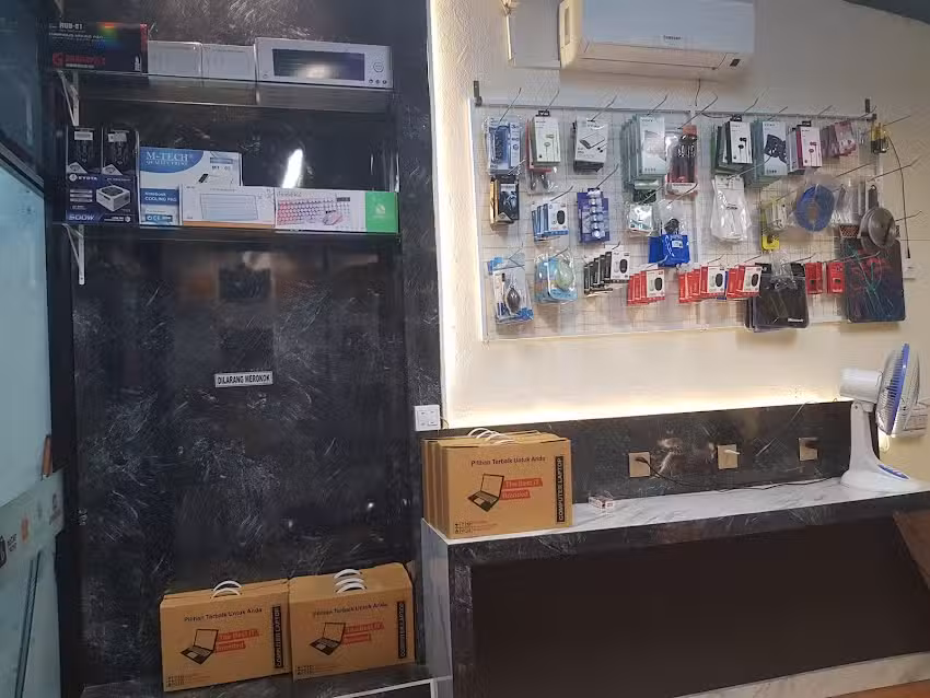 toko Central laptop pku