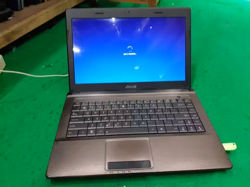 Toko Jual Beli Laptop Cikarang