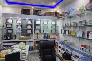 TOKO STUDIO LAPTOP POLITEKNIK MANADO