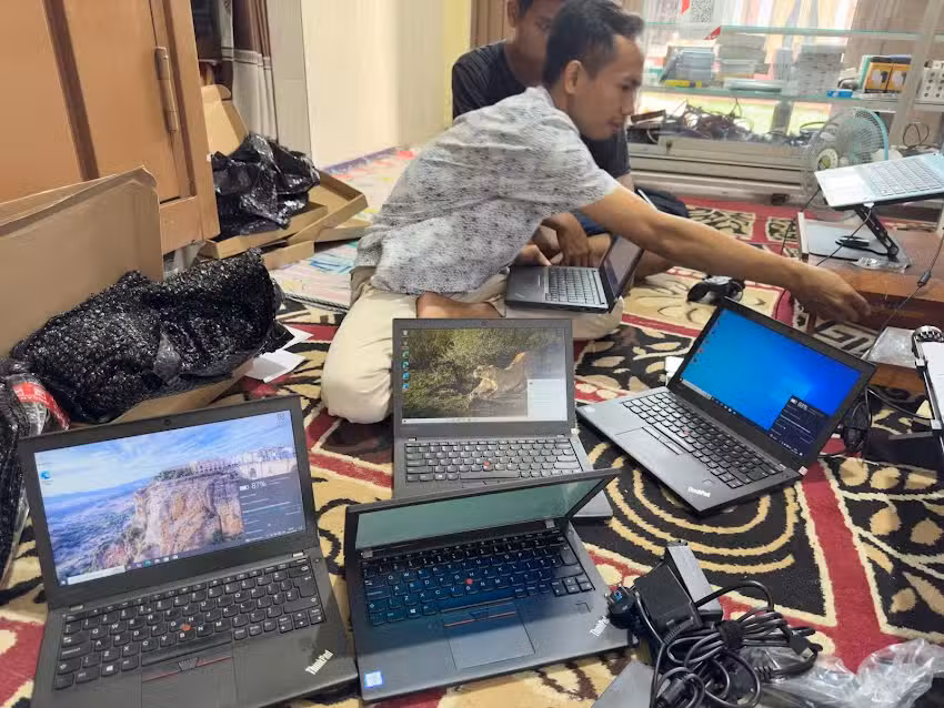 Uj Komputer Laptop CCTV